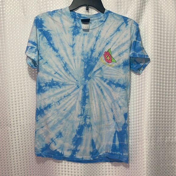 Reebok Athletic Shirt  Size S/CH/P Light Gray  Color Light Weight - Picture 5 of 6